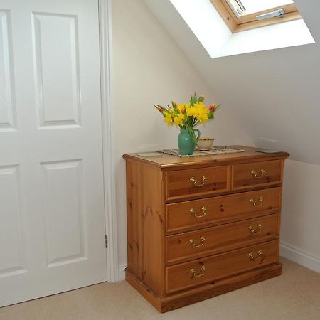 Bramley Cottage Sandown Exterior foto